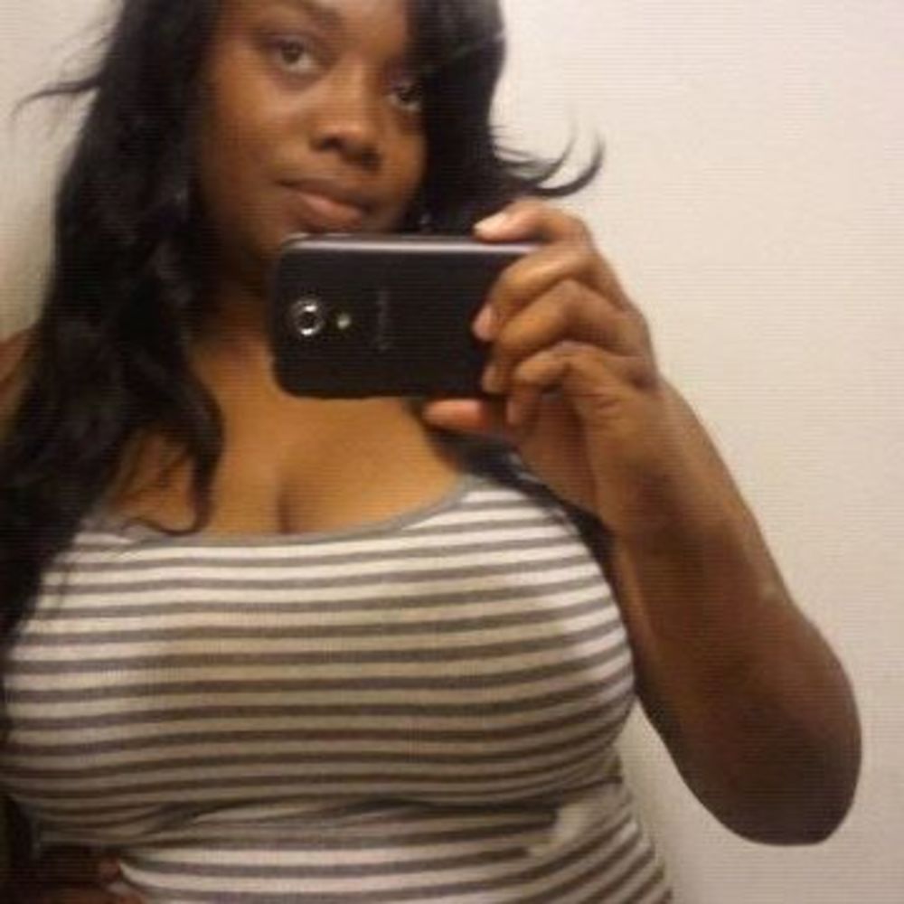 Meet your Posher, Deedra